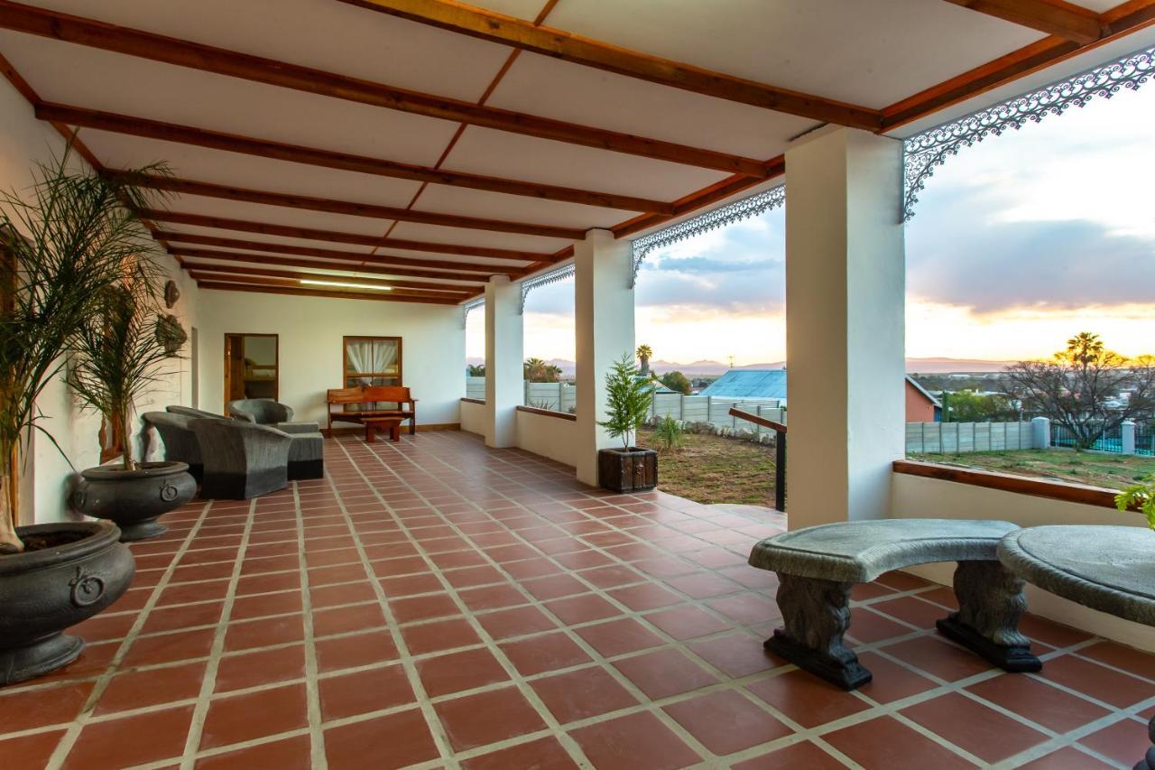 Ravenscliff White House Villa Oudtshoorn Eksteriør bilde