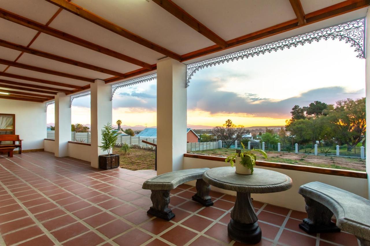 Ravenscliff White House Villa Oudtshoorn Eksteriør bilde