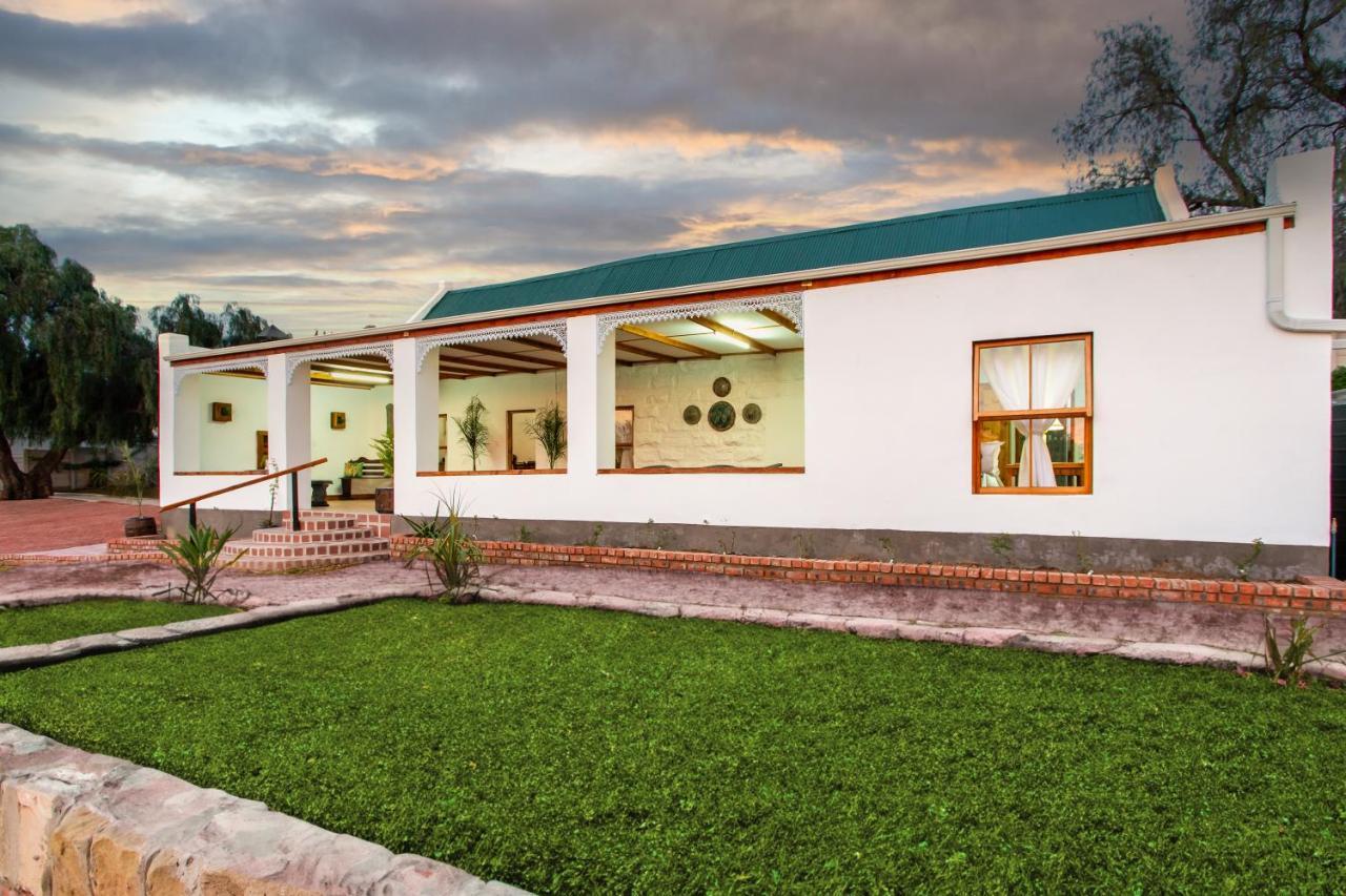 Ravenscliff White House Villa Oudtshoorn Eksteriør bilde